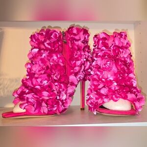 Azalea Wang Statement Fuschia Flower Booties!